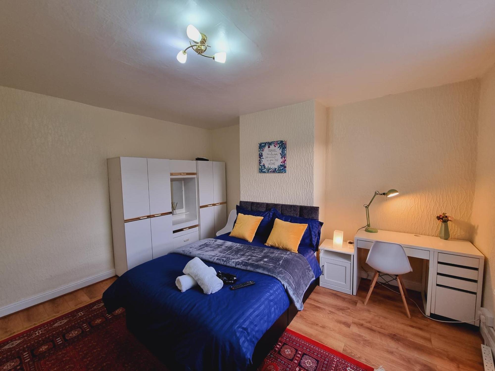 Spacious Two Bedroom House, Parking And Wifi 利兹 外观 照片